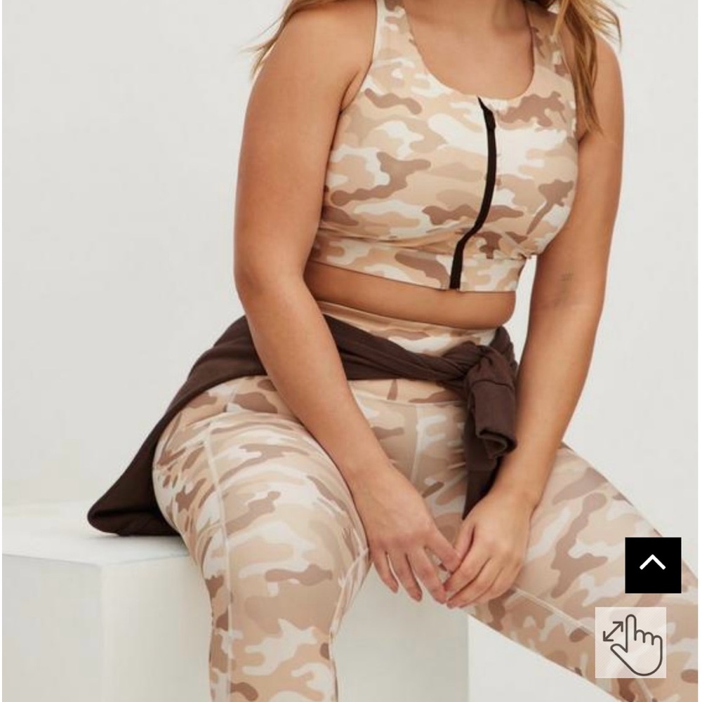 Low-Impact Wireless Zip-Front Active Sports Bra & Leggings Set